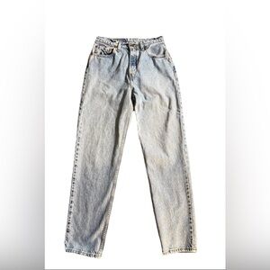 Vintage Levi's 560 Loose Fit Straight Leg Light Blue Denim Jeans 1990s - 28